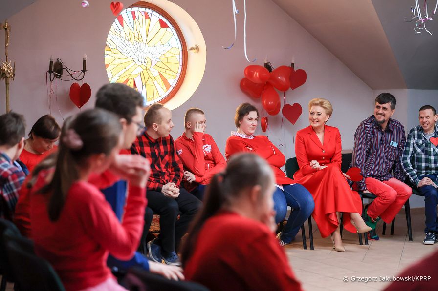 02__Agata_Kornhauser_Duda_warszaty_terapii_zajeciowej_Caritas_Siedlce_20230214_GJA_4110.jpg