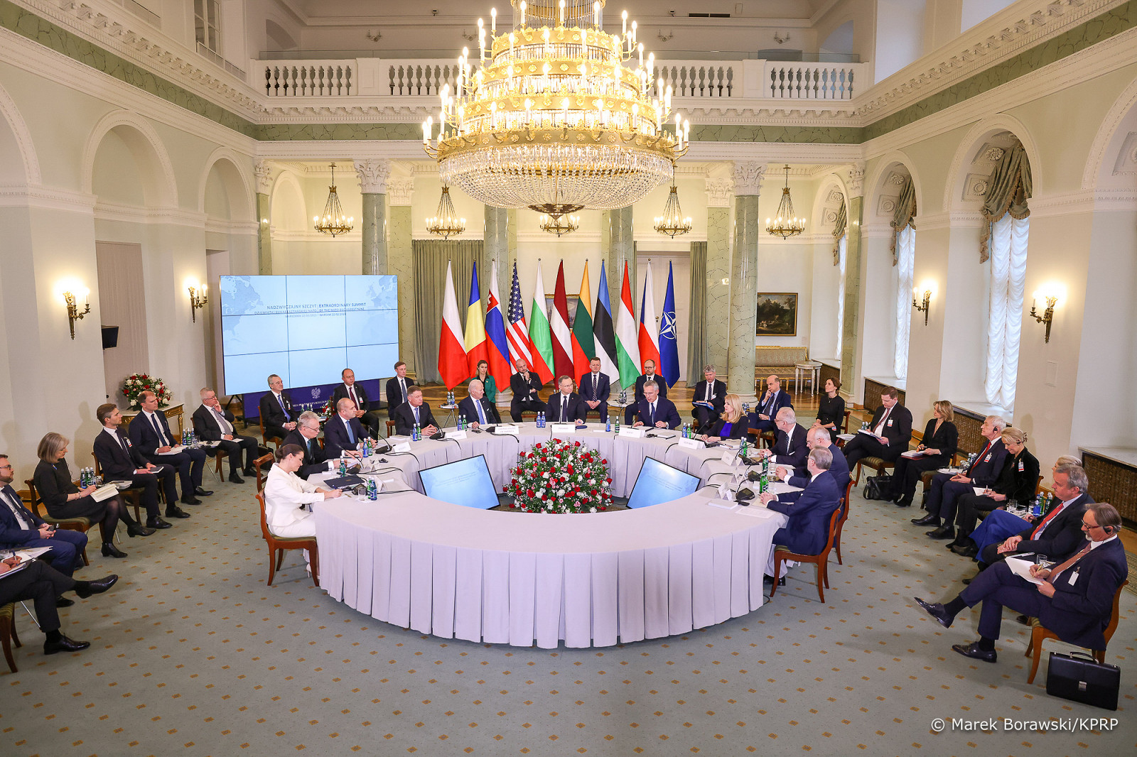 27_20230222_Andrzej_Duda_Szczyt_B9_Rozmowy_Plenarne_MB1_6418.jpg [1.24 MB]