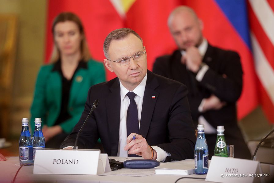24_20230222_Andrzej_Duda_Szczyt_B9_Rozmowy_Plenarne_PK2_8406.jpg