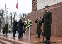 014___31__Andrzej_Duda_zlozenie_wienca_Ryga_Lotwa_20230201_JSZ_0039.jpg