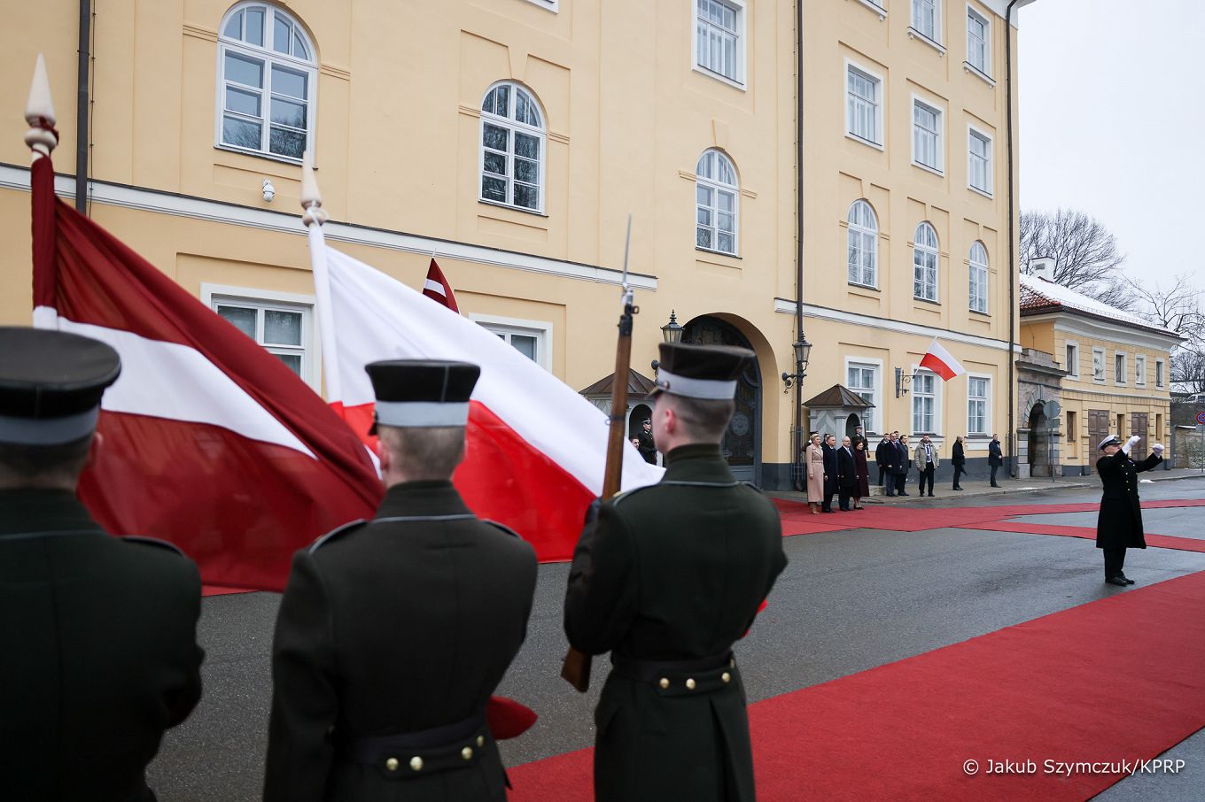 002___03__Andrzej_Agata_Duda_powitanie_Ryga_Lotwa_20230201_JSZ_9248.jpg