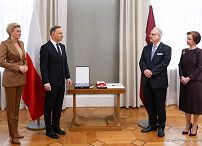 010___18__Andrzej_Agata_Duda_powitanie_Ryga_Lotwa_20230201_JSZ_9632.jpg
