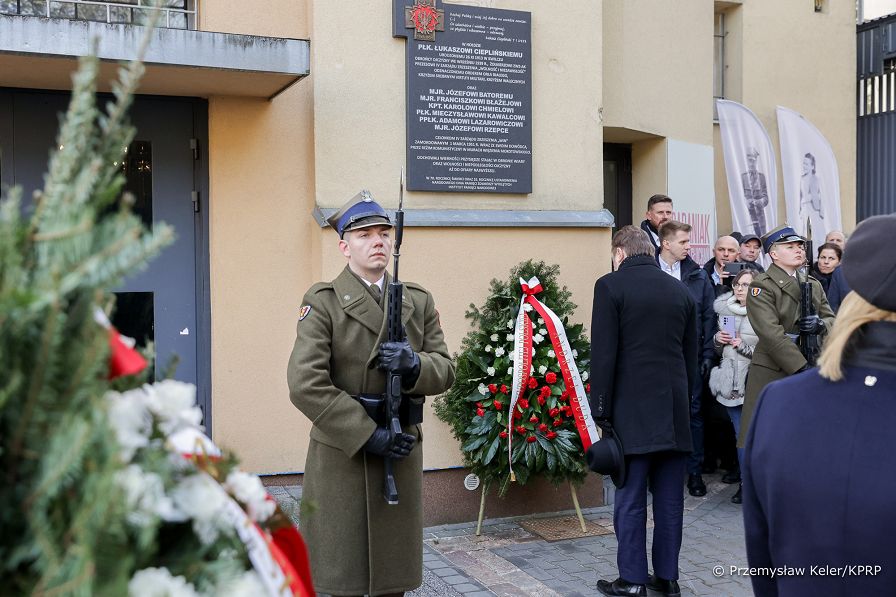 06__Pawel_Szrot_obchody_Narodowego_Dnia_Pamieci_Zołnierzy_Wykletych_20230301_PK1_5429.jpg