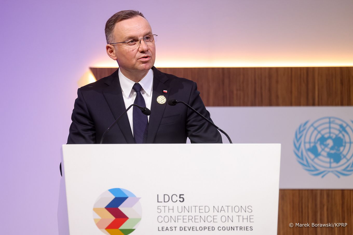 004_24_20230305_Andrzej_Duda_Katar_LDC5_Panel_Tematyczny_MB2_6178.jpg