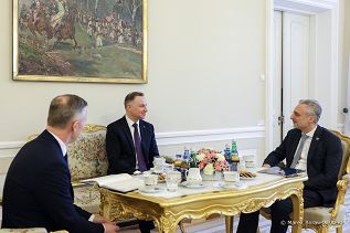 02__Andrzej_Duda_Piotr_Ostrowski_przewodniczacy_OPZZ_20230313_MB1_4070.jpg