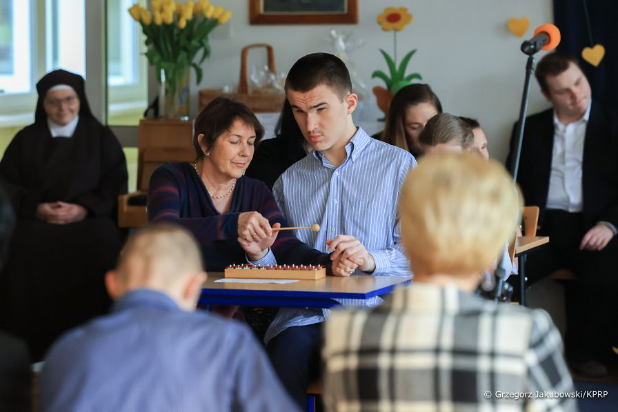 10__Agata_Kornhauser_Duda_ośrodek_Laski_20230315_GJA_5831.jpg