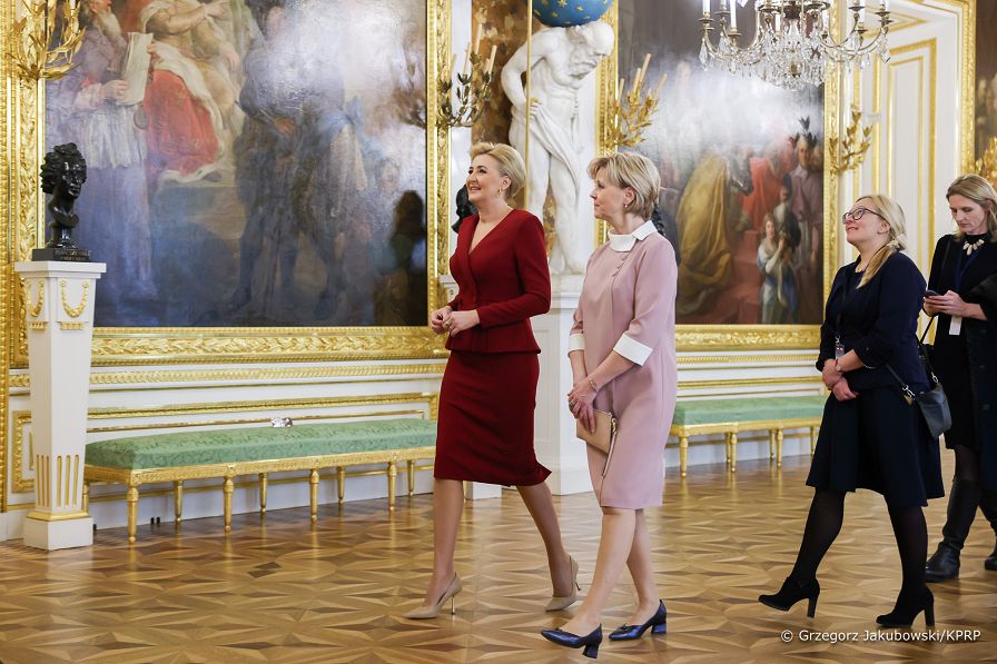 03__Agata_Kornhauser_Duda_Eva_Pavlova_Malzonka_Prezydenta_Czech_Zamek_Krolewski_20230316_GJB_7040.jpg
