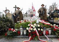 003_20230324_Grazyna_Ignaczak_Bandych_groby_Rodzin_Ratujacych_Zydow_MB1_0494.jpg