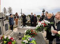 009_20230324_Grazyna_Ignaczak_Bandych_groby_Rodzin_Ratujacych_Zydow_MB1_0704.jpg
