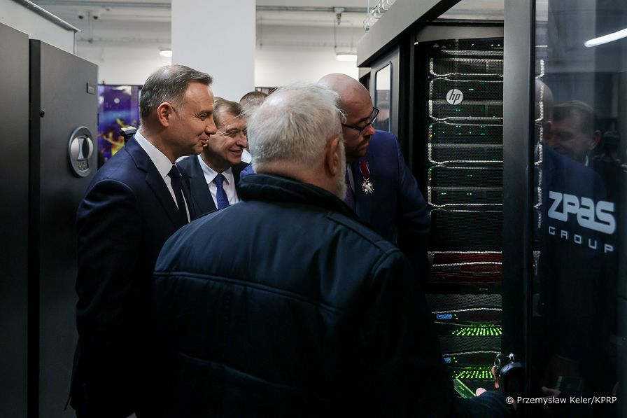 021_20230324_Andrzej_Duda_Data_Center_CYFRONET_PK1_3800.jpg