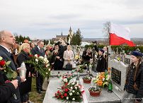 006_20230324_Grazyna_Ignaczak_Bandych_groby_Rodzin_Ratujacych_Zydow_MB1_0574.jpg