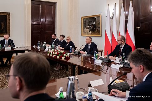 010_20230328_Andrrzej_Duda_Kolegium_Polityki_Miedzynarodowej_SMI10851.jpg
