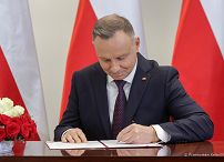 03__Andrzej_Duda_podpisanie_ustawy_Krajowa_Siec_Onkologiczna_Siedlce_20230330_PK2_9226.jpg
