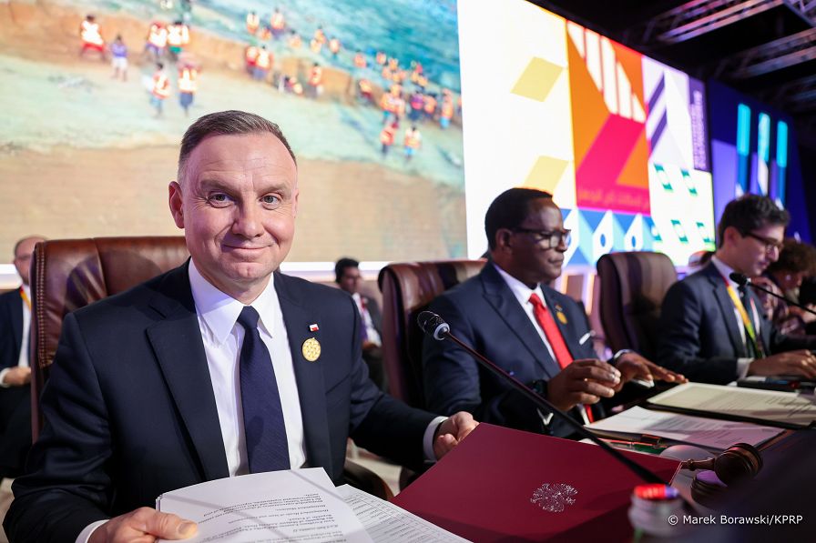 17_20230305_Andrzej_Duda_Katar_LDC5_Panel_Tematyczny_MB1_6598.jpg