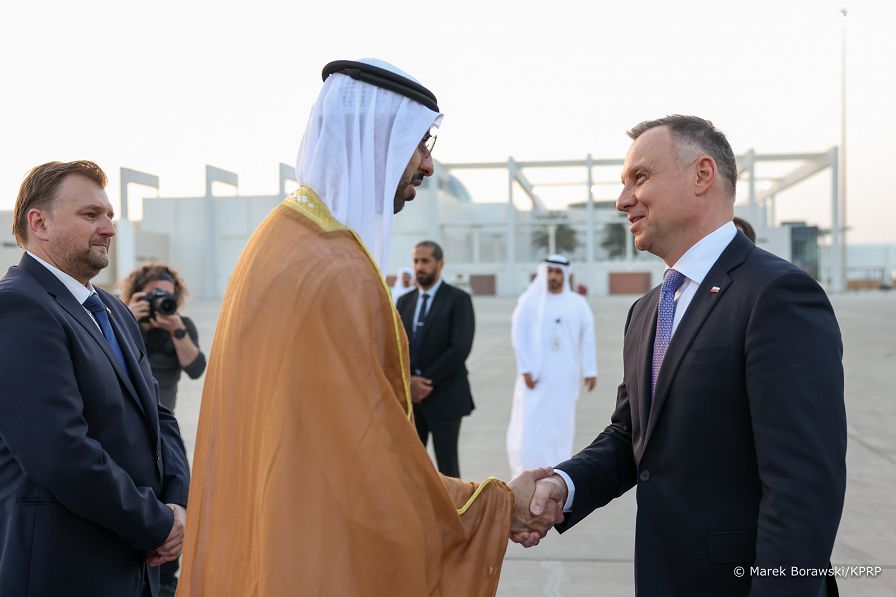 02_20230306_Andrzej_Duda_Abu_Zabi_Ladowanie_Minister_MB1_8081.jpg
