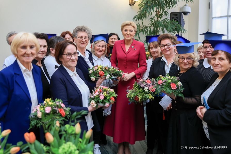 18__Agata_Kornhauser_Duda_Uniwersytet_Entuzjastow_Swiata_20230308_GJA_2508.jpg