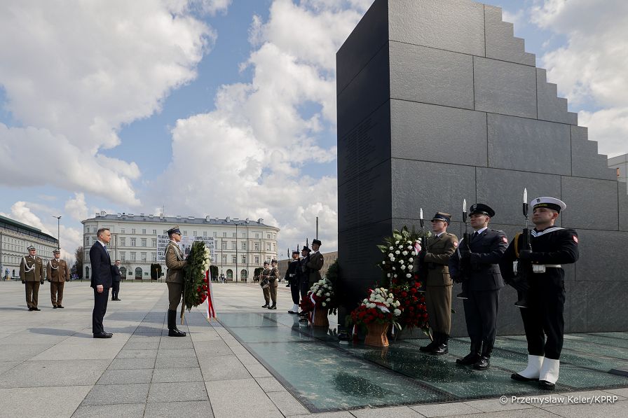 46__Andrzej_Duda_13_rocznica_katastrofy_smolenskiej_Warszawa_20230410_PK2_7341.jpg