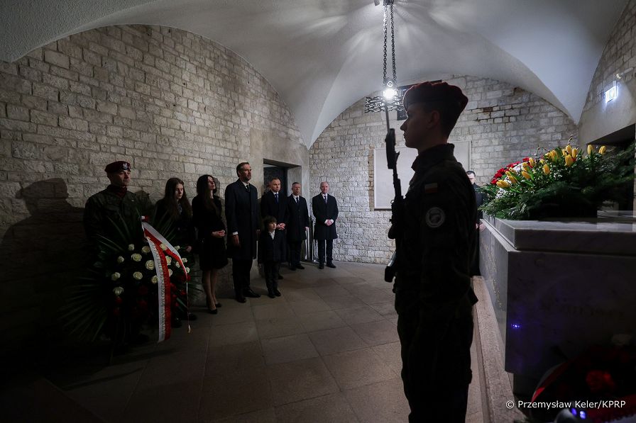 04__Andrzej_Duda_13_rocznica_katastrofy_smolenskiej_Krakow_20230410_PK2_6795.jpg