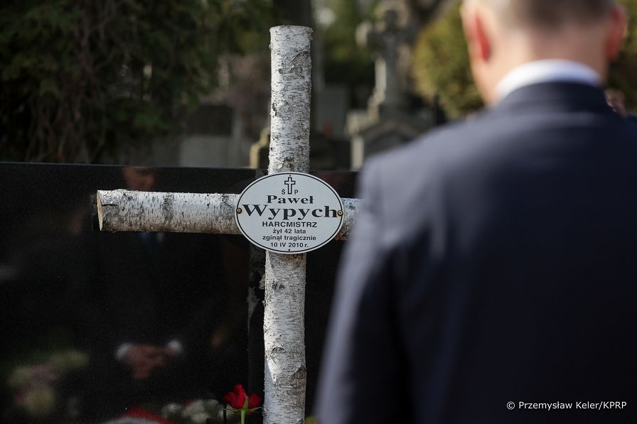 52__Andrzej_Duda_13_rocznica_katastrofy_smolenskiej_Warszawa_20230410_PK2_7429.jpg