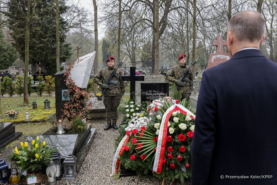 15__Andrzej_Duda_13_rocznica_katastrofy_smolenskiej_Krakow_20230410_PK1_1042.jpg