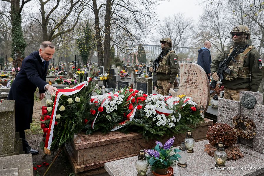17__Andrzej_Duda_13_rocznica_katastrofy_smolenskiej_Krakow_20230410_PK1_1153.jpg