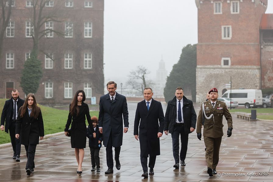 01__Andrzej_Duda_13_rocznica_katastrofy_smolenskiej_Krakow_20230410_PK2_6755.jpg