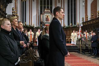 02__Andrzej_Duda_obchody_13_rocznicy_Katastrofy_Smolenskiej_20230416_MB1_4130.jpg