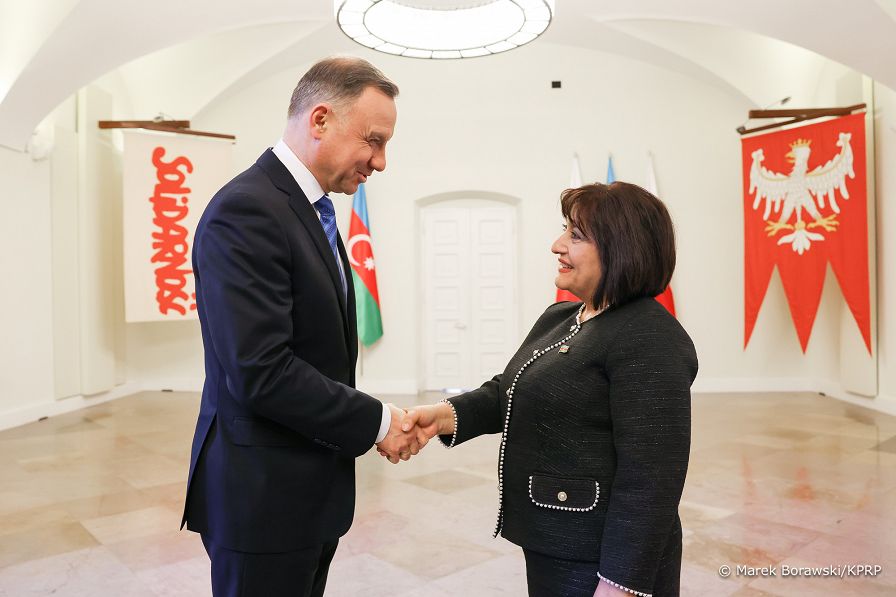 03__Andrzej_Duda_Sahiba_Gafarowa_przewodniczaca_Zgromadzenia_Narodowego_Azerbejdzanu_20230418_MB1_4442.jpg