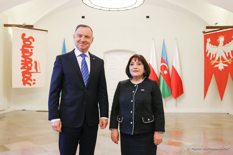 04__Andrzej_Duda_Sahiba_Gafarowa_przewodniczaca_Zgromadzenia_Narodowego_Azerbejdzanu_20230418_MB1_4459.jpg