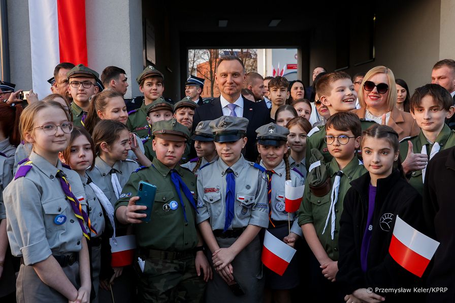 15_20230421_Andrzej_Duda_Pajeczno_Spotkanie_Mieszkancy_PK1_5489.jpg
