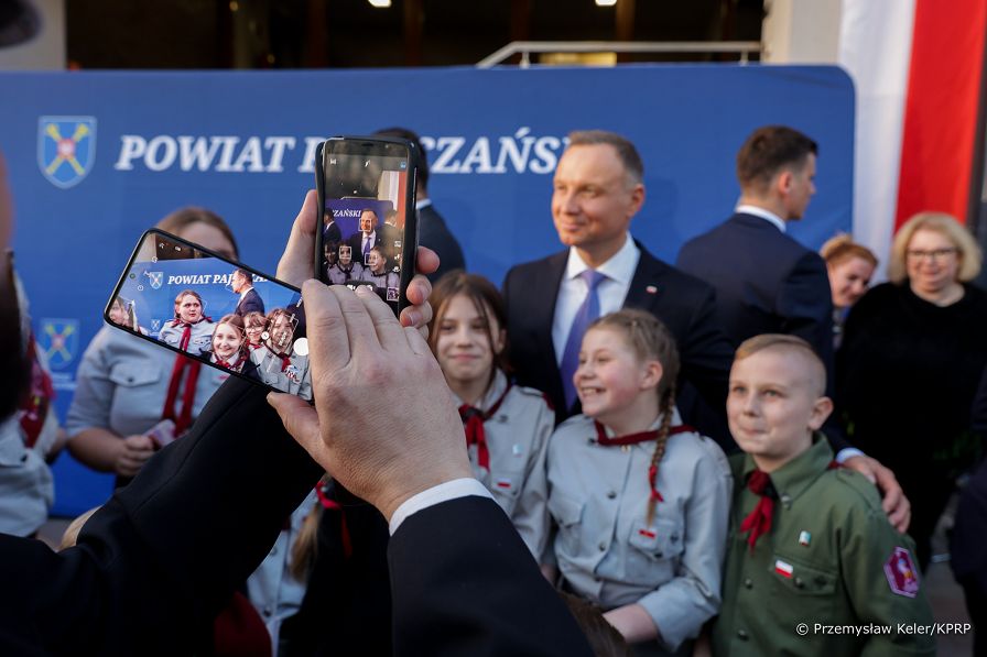 17_20230421_Andrzej_Duda_Pajeczno_Spotkanie_Mieszkancy_PK1_5521.jpg