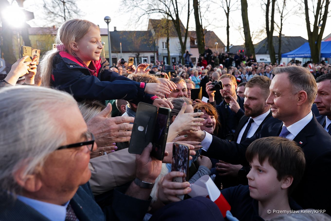 25_20230421_Andrzej_Duda_Pajeczno_Spotkanie_Mieszkancy_PK1_4625.jpg