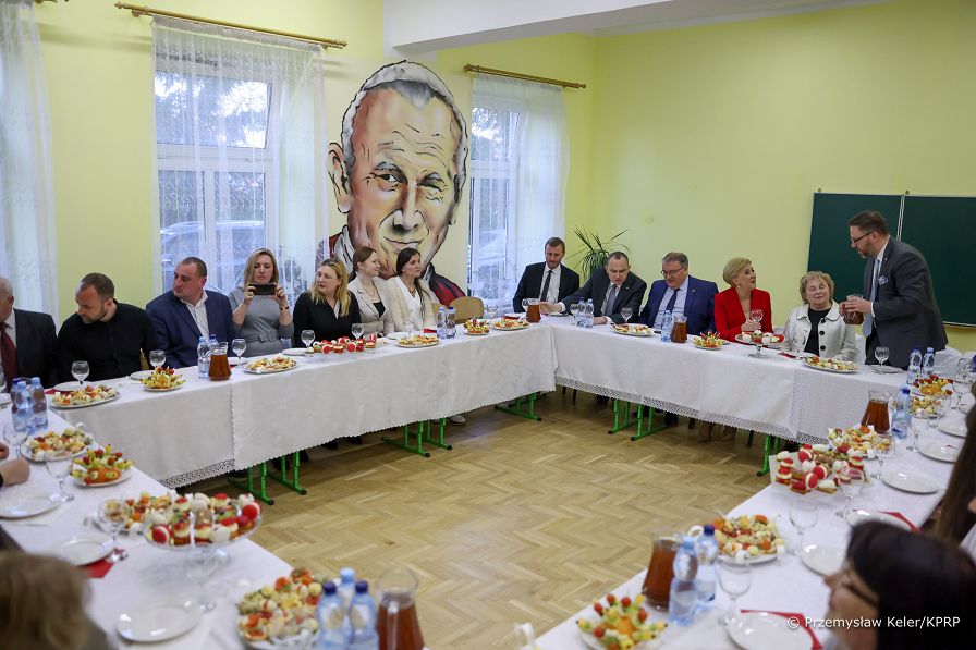 21_20230421_Agata_kornhauser_Duda_Ukraina_Szkola_Srednia_GJB_9870.jpg