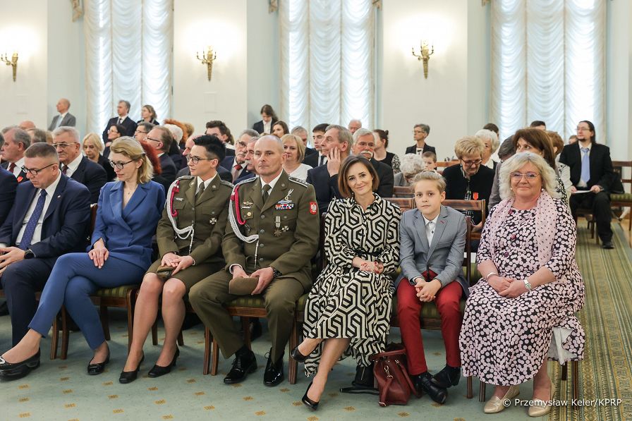 06__Andrzej_Dera_odznacznia_dla_zasluzonych_20230424_PK1_9617.jpg