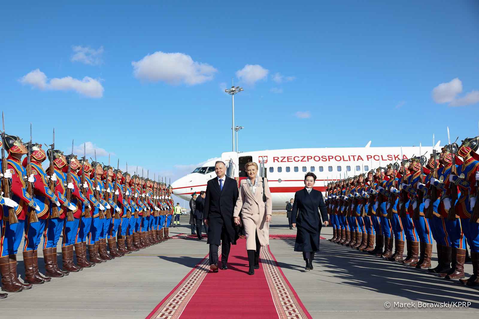 02__Andrzej_Agata_Duda_przylot_Mongolia_20230424_MB1_5466.jpg [1.83 MB]