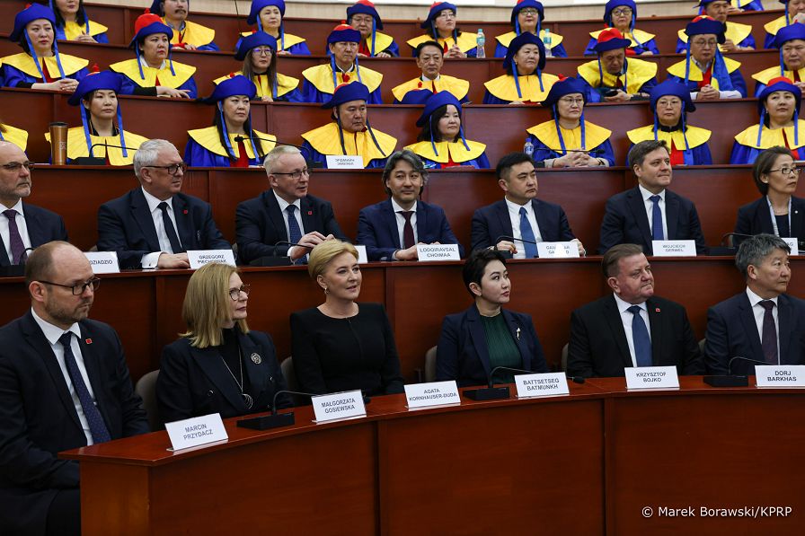 02_PAD_PAKD_Mongolia_Uniwersytet_MB1_7418.jpg