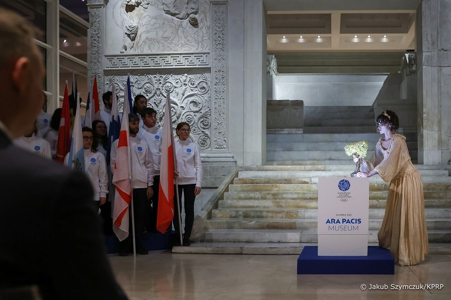 20__Andrzej_Agata_Duda_Przekazanie_Ognia_Pokoju_Rzym_20230403_IMGM9503.jpg