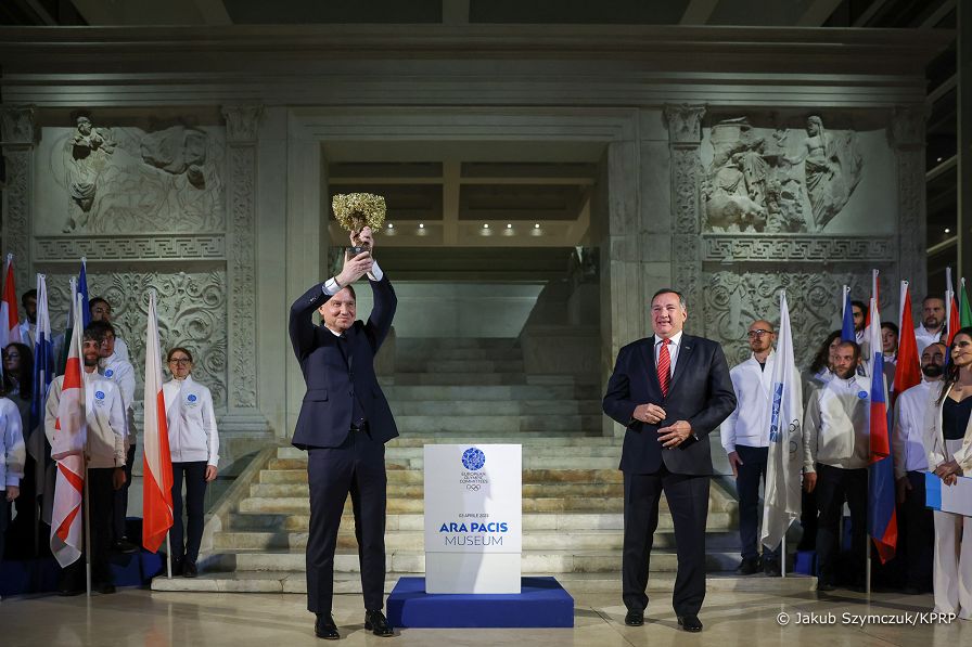 23__Andrzej_Agata_Duda_Przekazanie_Ognia_Pokoju_Rzym_20230403_IMGM9597.jpg