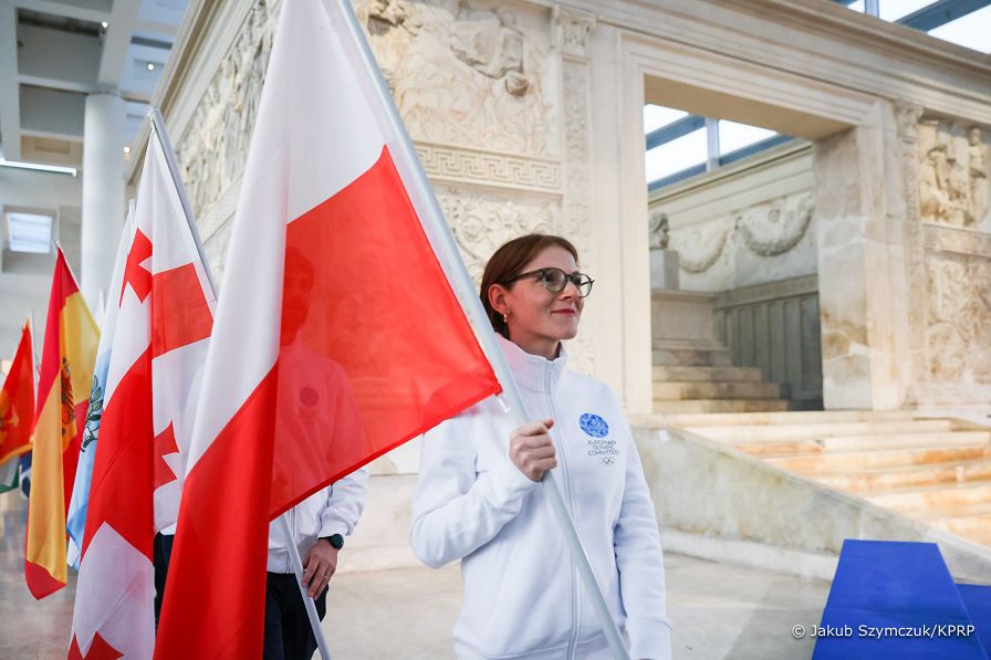 14__Andrzej_Agata_Duda_Przekazanie_Ognia_Pokoju_Rzym_20230403_IMGM9437.jpg