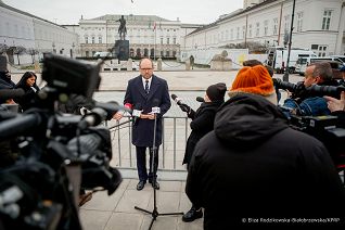003_20230405_Marcin_Przydacz_Briefing__MA_7691_1.jpg