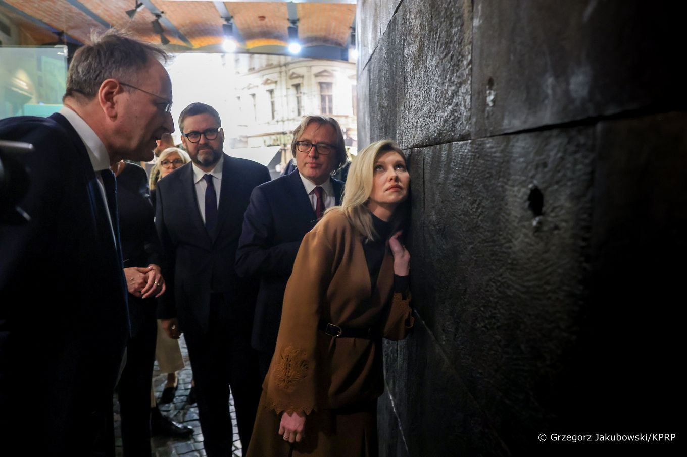 001_20230405_Agata_Kornhauser_Duda_Olena_Zelenska_Muzeum_Powstania_Warszawskiego_GJA_5003.jpg