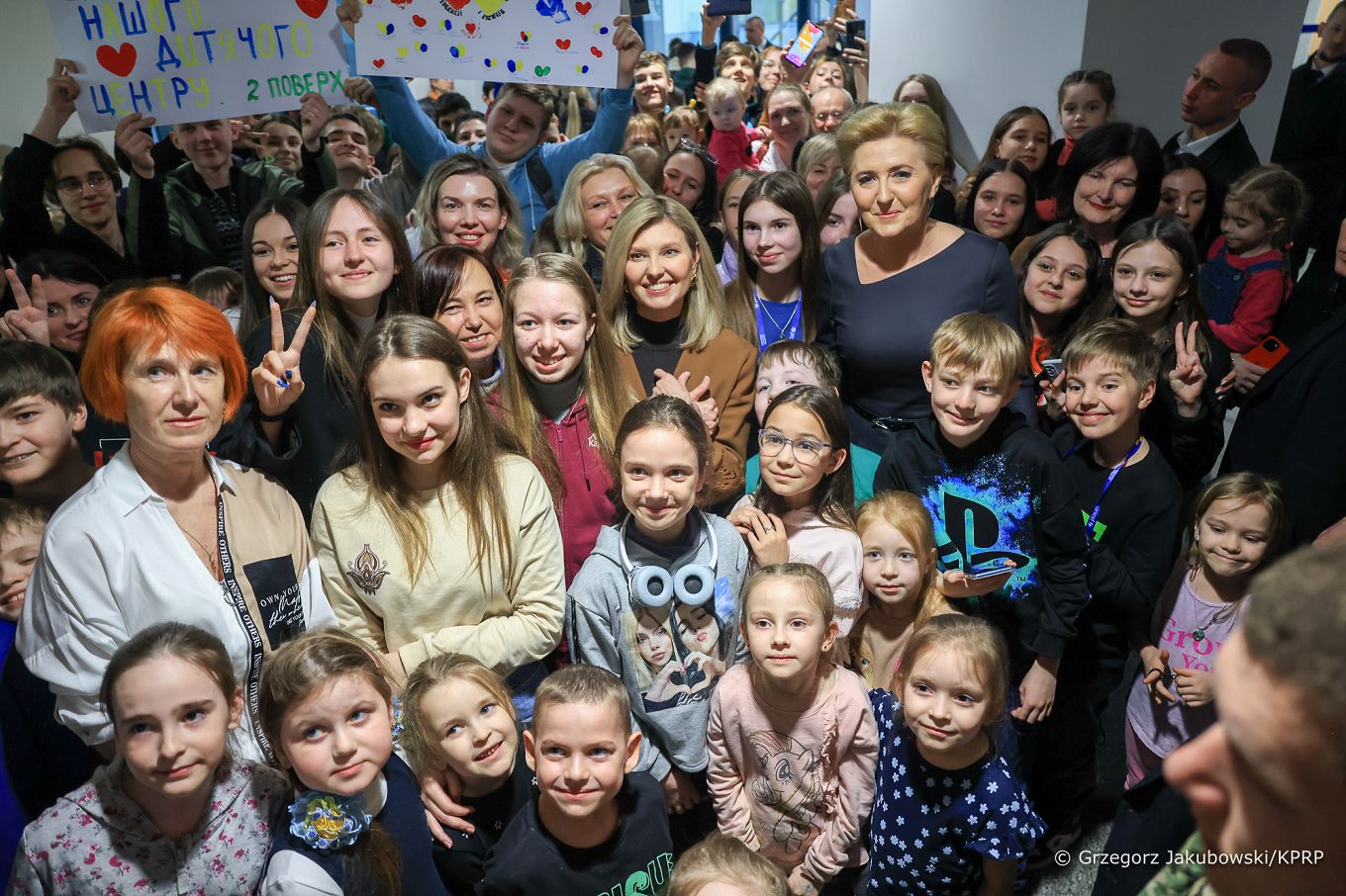 015_20230405_Agata_Kornhauser_Duda_Olena_Zelenska_Centrum_Pomocy_Migrantom_GJA_6211.jpg