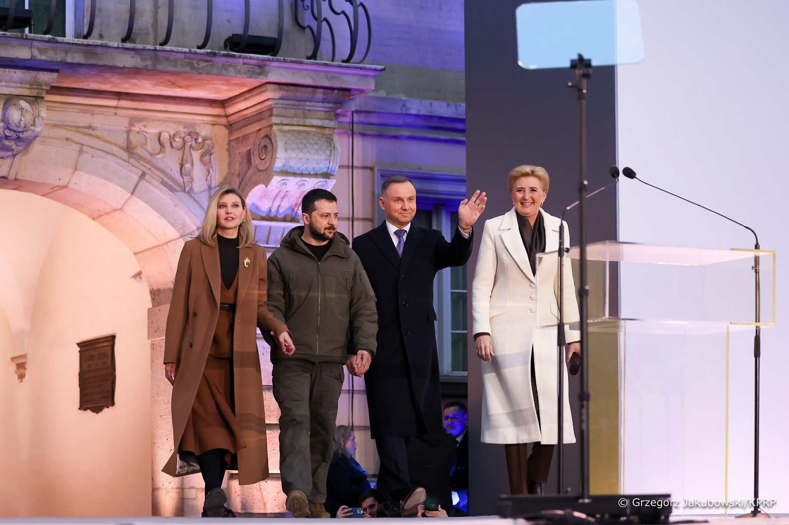 02__Andrzej_Agata_Duda_Wolodymyr_przemowienie-Zamek_Krolewski_20230405_GJB_6602.jpg [518.50 KB]