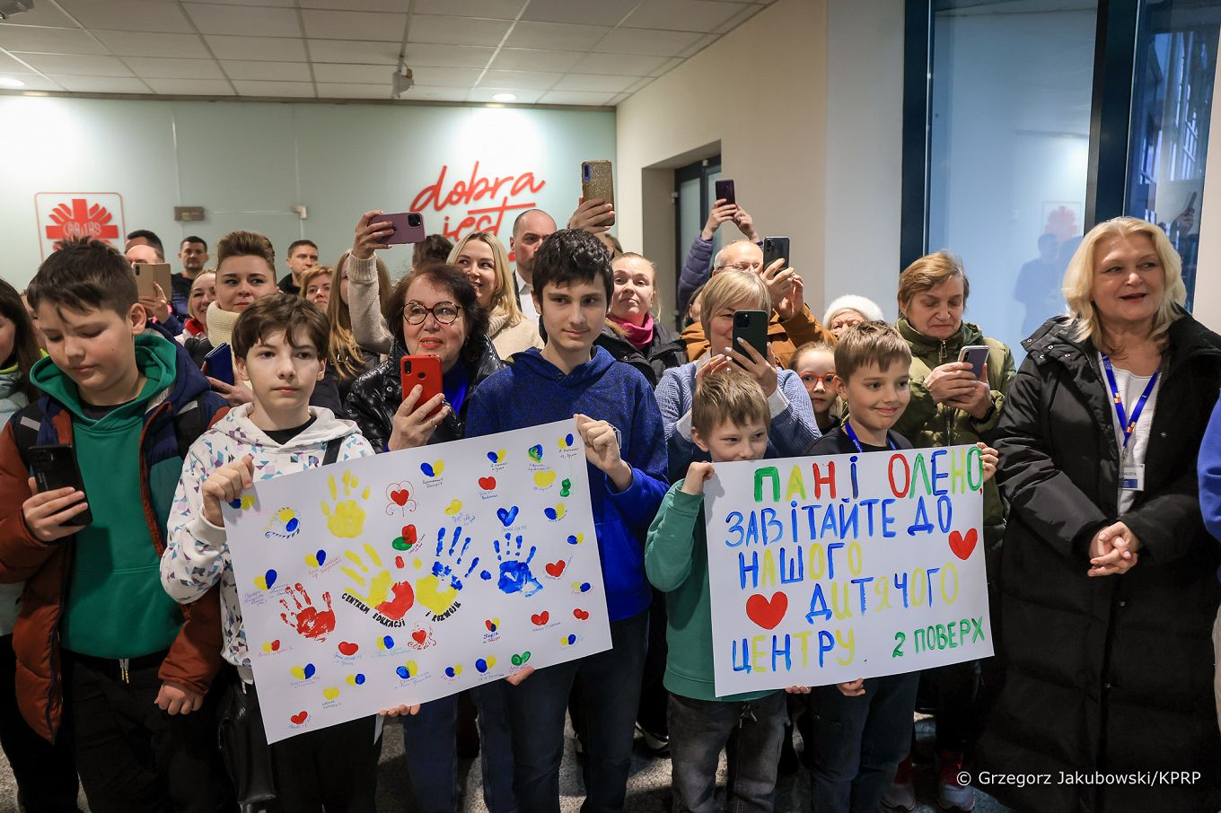 001_20230405_Agata_Kornhauser_Duda_Olena_Zelenska_Centrum_Pomocy_Migrantom_GJA_5487.jpg