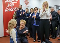 003_20230405_Agata_Kornhauser_Duda_Olena_Zelenska_Centrum_Pomocy_Migrantom_GJA_5613.jpg