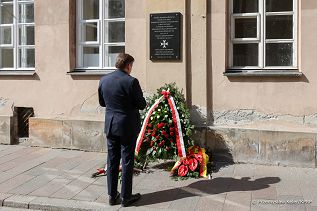 02__PAwel_Szrot_wieniec_tablica_Sp_Grzegorz_Przemyk_20230514_PK1_4907.jpg