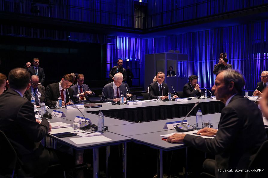 011_20230516_Andrzej_Duda_Szczyt_Islandia_Reykjavik_JSZ_5014.jpg