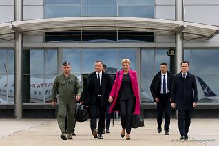 01__Andrzej_Agata_Duda_wylot_Islandia_20230516_GJB_2918.jpg