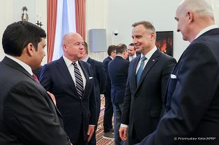 09__Andrzej_Duda_uczestnicy_konferencji_Strategic Ark_20230518_PK1_2194.jpg