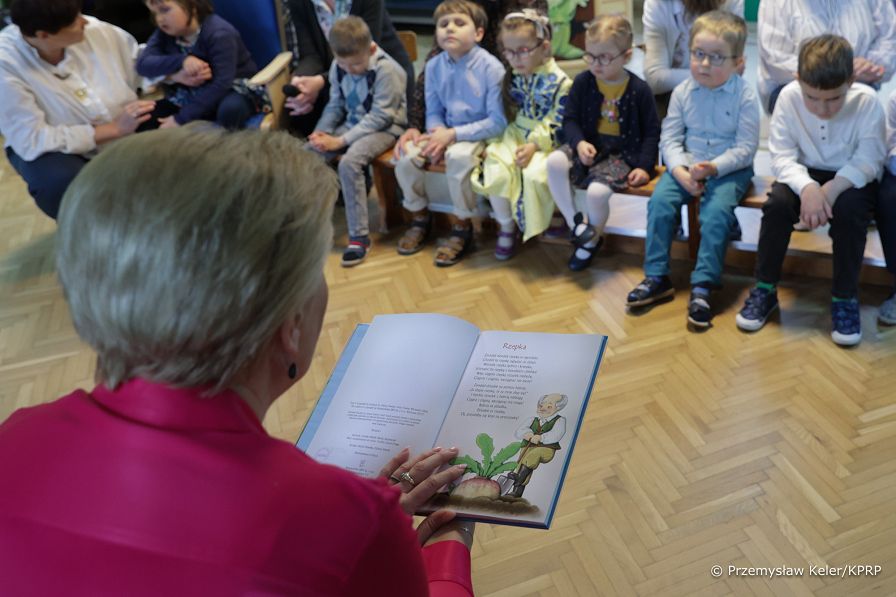 19_Wizyta_Pierwszej_Damy_w_Laskach_20230519PK1_4563.jpg